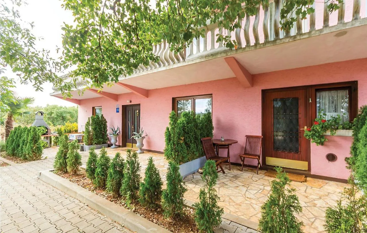 Awesome Apartment In Valtursko Polje With Kitchen Pula 0*,  Croatia