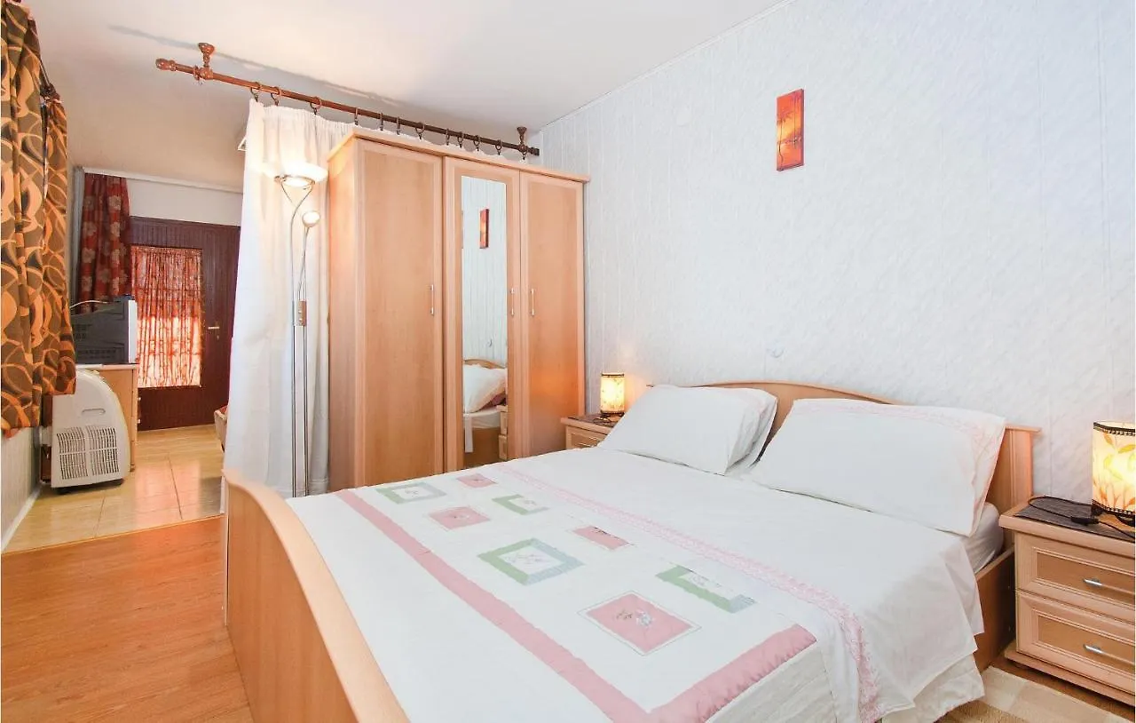Awesome Apartment In Valtursko Polje With Kitchen Pula Croatia